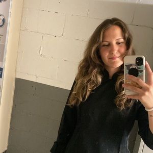 Meet your Posher, Helen